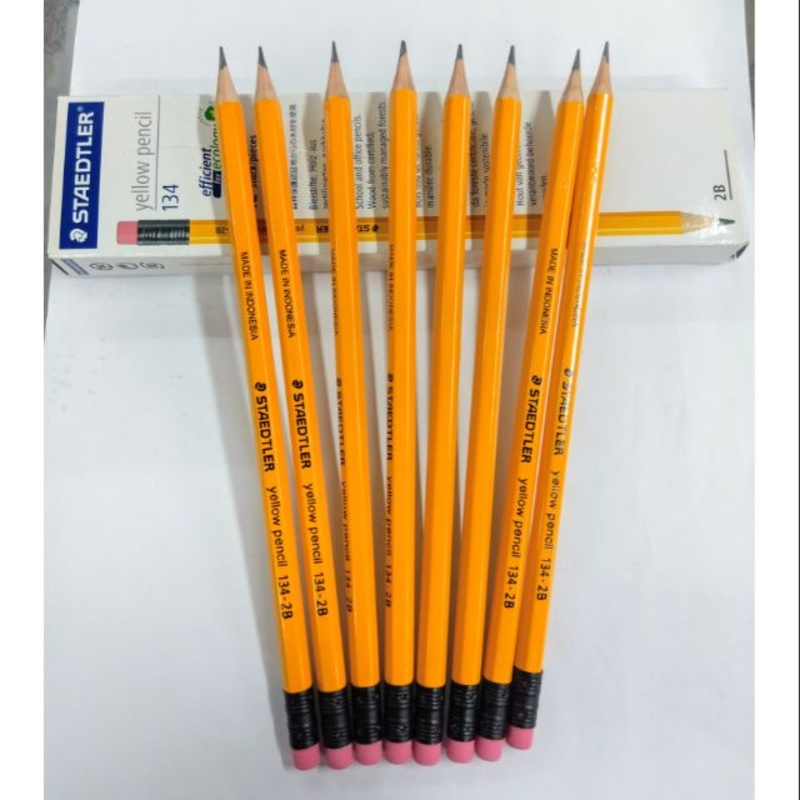 Bút chì Staedtler 134 2B có tẩy