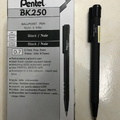 Bút bi Pentel BK250