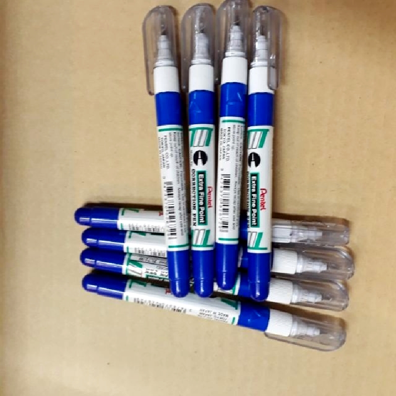 Bút xóa Pentel 72