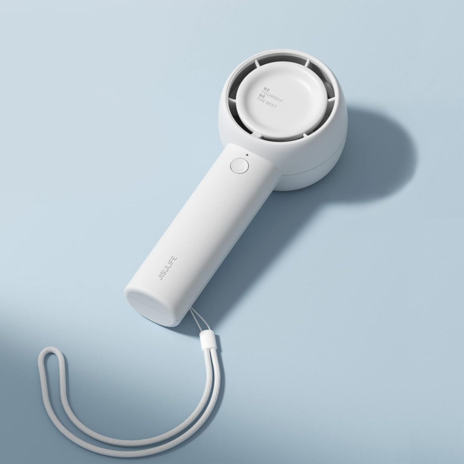 Để chuẩn bị cho bé vào năm học mới, có thể sắm quạt cầm tay mini
