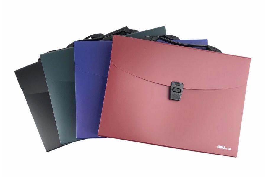 Túi hoặc cặp đựng tài liệu, vật dụng thiết yếu đi làm văn phòng