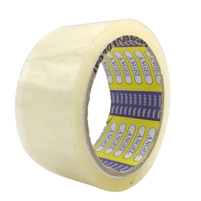 Băng keo và kéo là đồ dùng bàn làm việc cá nhân cơ bản